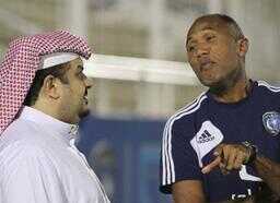 تغريدات رئيس الهلال تكشف مطالب كومبواريه