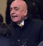 غالياني : باتو وروبينيو يريدان العودة الى البرازيل