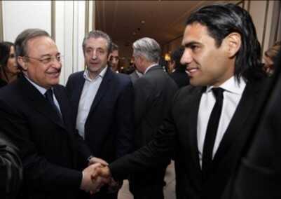 برنامج بونتو بيلوتا يكشف ان رئيس اتليتيكو مدريد اكد ان فالكاو لديه اتفاق مع ريال مدريد