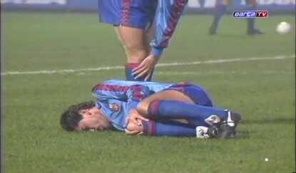 فيديو: مساعد مدرب برشلونة يعود للسان سيرو مع ذكريات مؤلمة…!