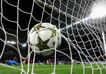 عاجل: الشرطة الأوروبية تدعي وجود تلاعب في نتائج 380 مباراة ومنها مبارتين في دوري الابطال…!