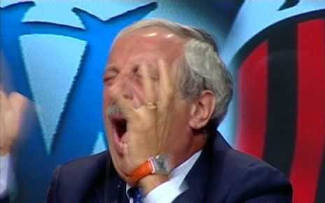 فيديو: شاهد التعليق الجنوني من المعلق الايطالي تيزيانو كروديلي عن اهداف ميلان امام برشلونة