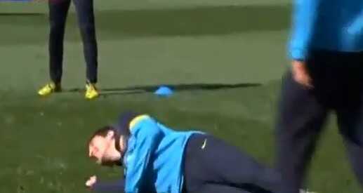 فيديو: شاهد سقوط ميسي خلال تدريبات برشلونة…!