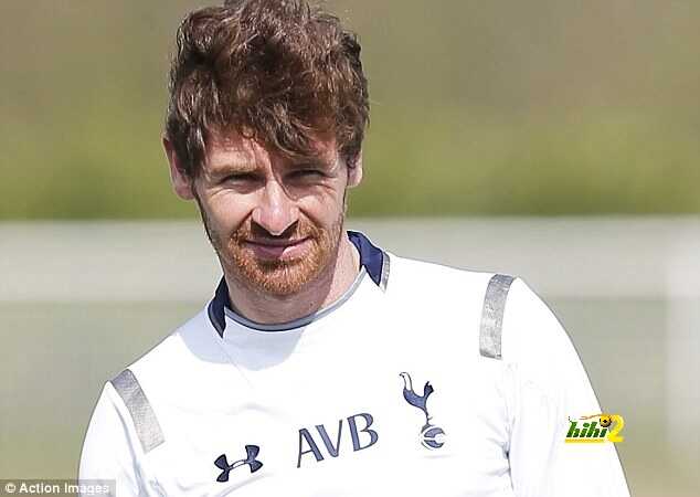 بواش : لا اهتم بربطي بريال مدريد , اريد امضاء سنة اخرى هنا