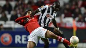 FBL-EUR-C3-BENFICA-NEWCASTLE