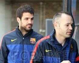 صور : لاعبو برشلونة يغادرون ملعب التدريبات متوجهين الى الفندق