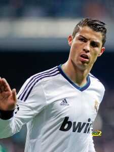Cristiano Ronaldo debuts his new hair style [USA ONLY]