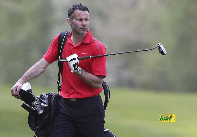 Manchester United Players Play Golf Against Coaching Staff