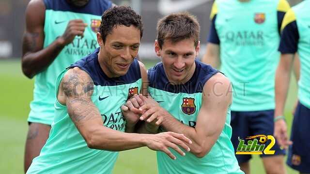 صور : برشلونة يواصل التدريبات قبل السفر إلى غدانسك