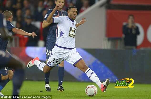 صورة : توتنهام يضم لاعب وسط جديد الى صفوفه