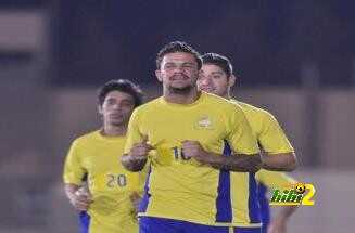 ايفرتون والتون يعودان إلى تدريبات النصر
