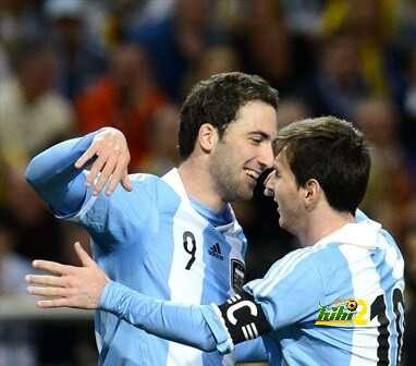 فيديو: أولى تدريبات الأرجنتين إستعدادا لمباراة باراجواي في تصفيات كأس العالم 2014