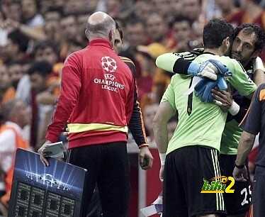دييجو لوبيز يكشف عن حديثه مع كاسياس بعد نهاية مباراة ريال مدريد ضد جالطة سراي