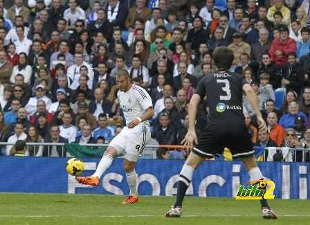 benzema_pase