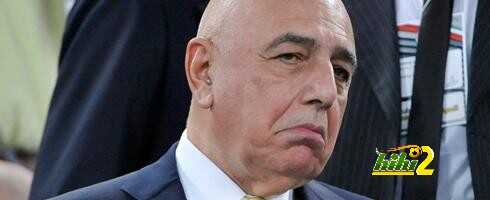 galliani-unhappy490ai_22