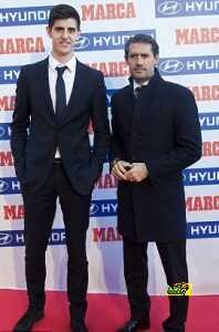 article-0-19C993E200000578-493_306x423