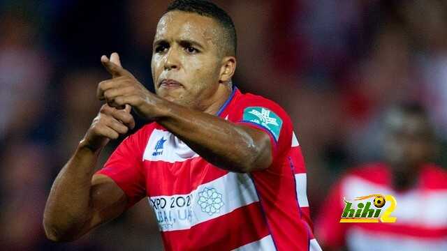 فيديو : المغربى يوسف العربى يهدر فرصة تهديف قد تكون الأغرب على الإطلاق