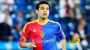 فيديو : محمد صلاح يتوج بجائزة أفضل لاعب في سويسرا
