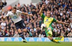 Tottenham Hotspur v Norwich City - Premier League