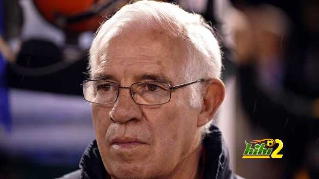 صور : لاعبو المنتخب الإسبانى ينعون أراجونيس عبر حساباتهم على تويتر