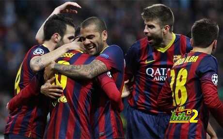 برشلونة يحقق فوزه الأول في مانشستر