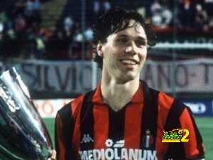 65840_marco_van_basten_berkostum_ac_milan