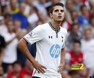 Soccer - Barclays Premier League - Arsenal v Tottenham Hotspur - Emirates Stadium