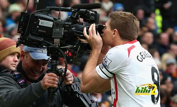 article-2582092-1C57E1FF00000578-273_634x405