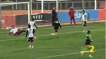 فيديو : كازورلا يخدع كاسياس ويتلقى تصفيقا حارا