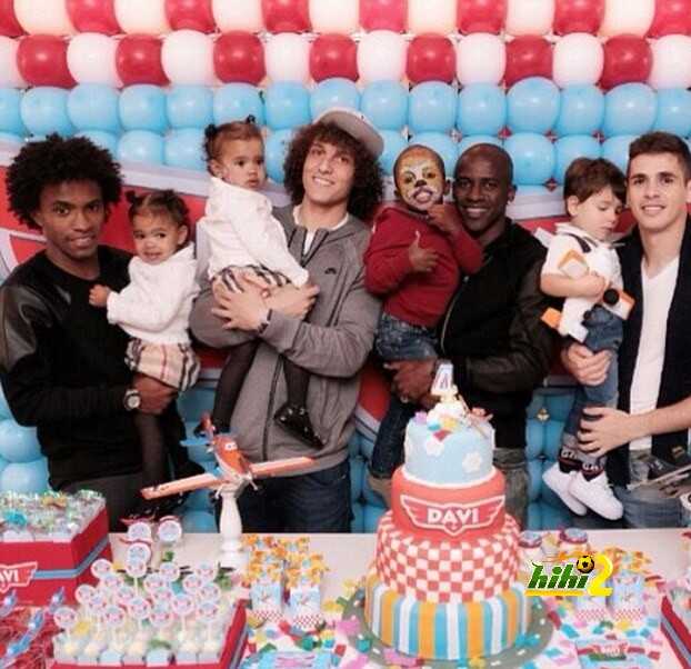 article-2605778-1D23635500000578-657_634x638