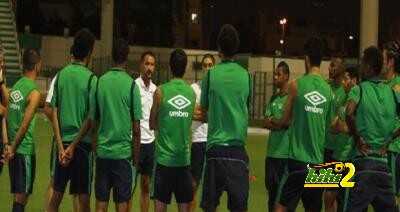 نيتو يظهر فى تدريبات الاهلي