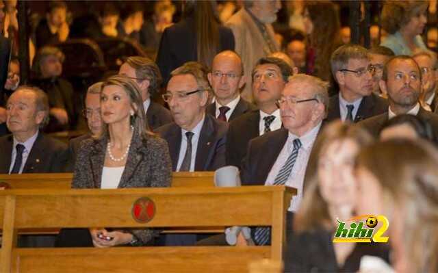 los-presidentes-del-barcelona-faltaron-funeral-por-tito-vilanova-1398715984899