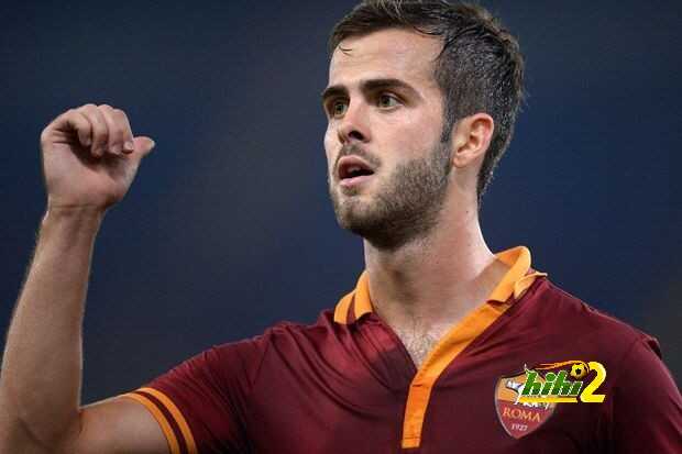 برشلونة يستهدف لاعب روما المتألق