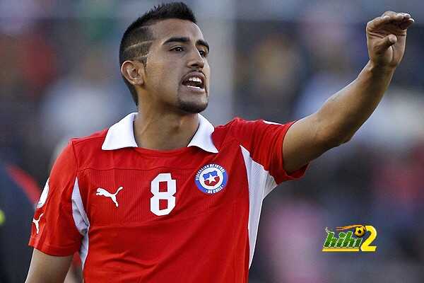 فيدال يقود تشكيل المنتخب التشيلي أمام إسبانيا