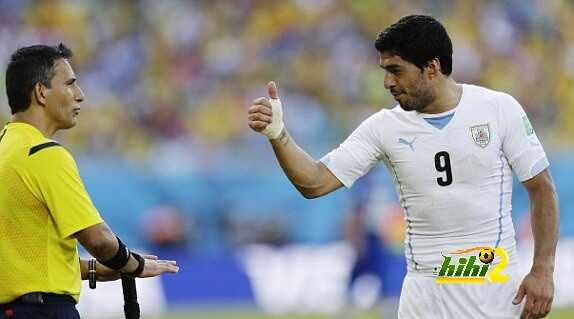 1403631899734_lc_galleryImage_Uruguay_s_Luis_Suarez_giv