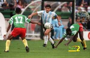 Argentinian forward Diego Maradona juggl