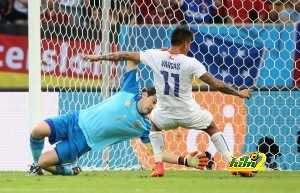 Spain v Chile: Group B - 2014 FIFA World Cup Brazil