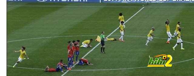 صور : دموع نجمي برشلونة مابين الفرحة والألم  .!