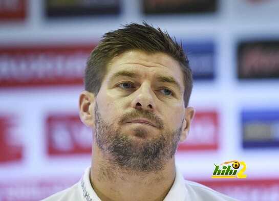 صور : نجوم المنتخب الإنجليزي في حالة من الإحباط .!