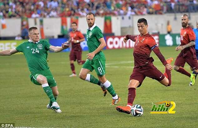 فيديو : العارضة تحرم كريستيانو من هدف رائع ضد أيرلندا