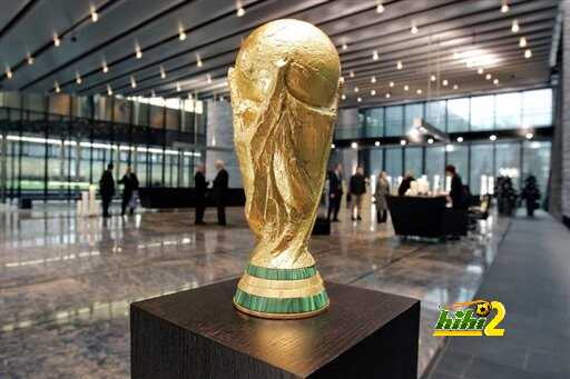 صور : ملعب مباراة منتخبي إيطاليا وإنجلترا يثير المخاوف .!