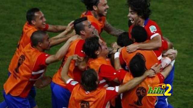 فيديو : مشجعون لتشيلى يحتفلون بفوز منتخبهم بتهور ويتلقون العقاب !!