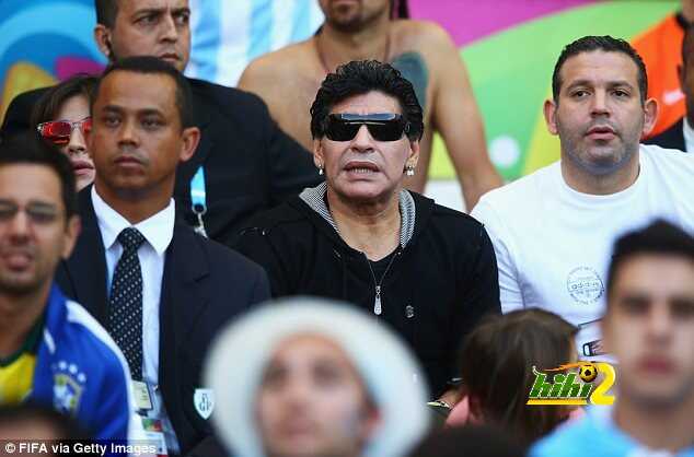 مارادونا يفتح النار على الفيفا ..!