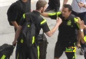 ماذا فعل تشافي مع دي خيا بعد وصولهم إلى مدريد ..؟