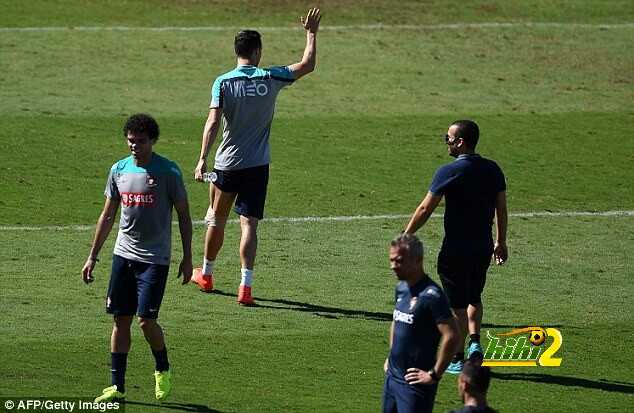 صورة : أفضل لاعب في العالم يعود للتدريبات