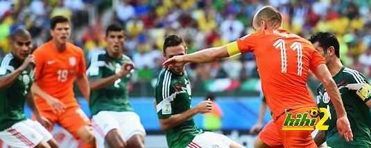 صور : ماذا فعل نجوم المنتخب الهولندي عقب الفوز على المكسيك ؟!