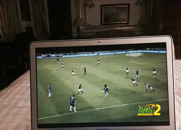 1408408599220_wps_1_Ashley_Cole_watching_the_