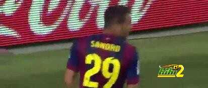 ساندرويمنح التقدم لبرشلونة في آخر الدقائق