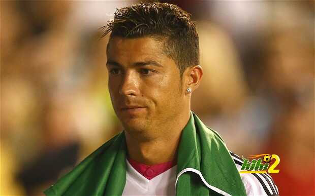 فيديو : لاعبو الريال يتدربون أمام 5 آلاف متفرج ورونالدو يواصل التدريب منفردا
