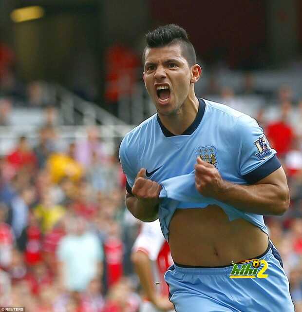 1410612134119_wps_64_Manchester_City_s_Sergio_